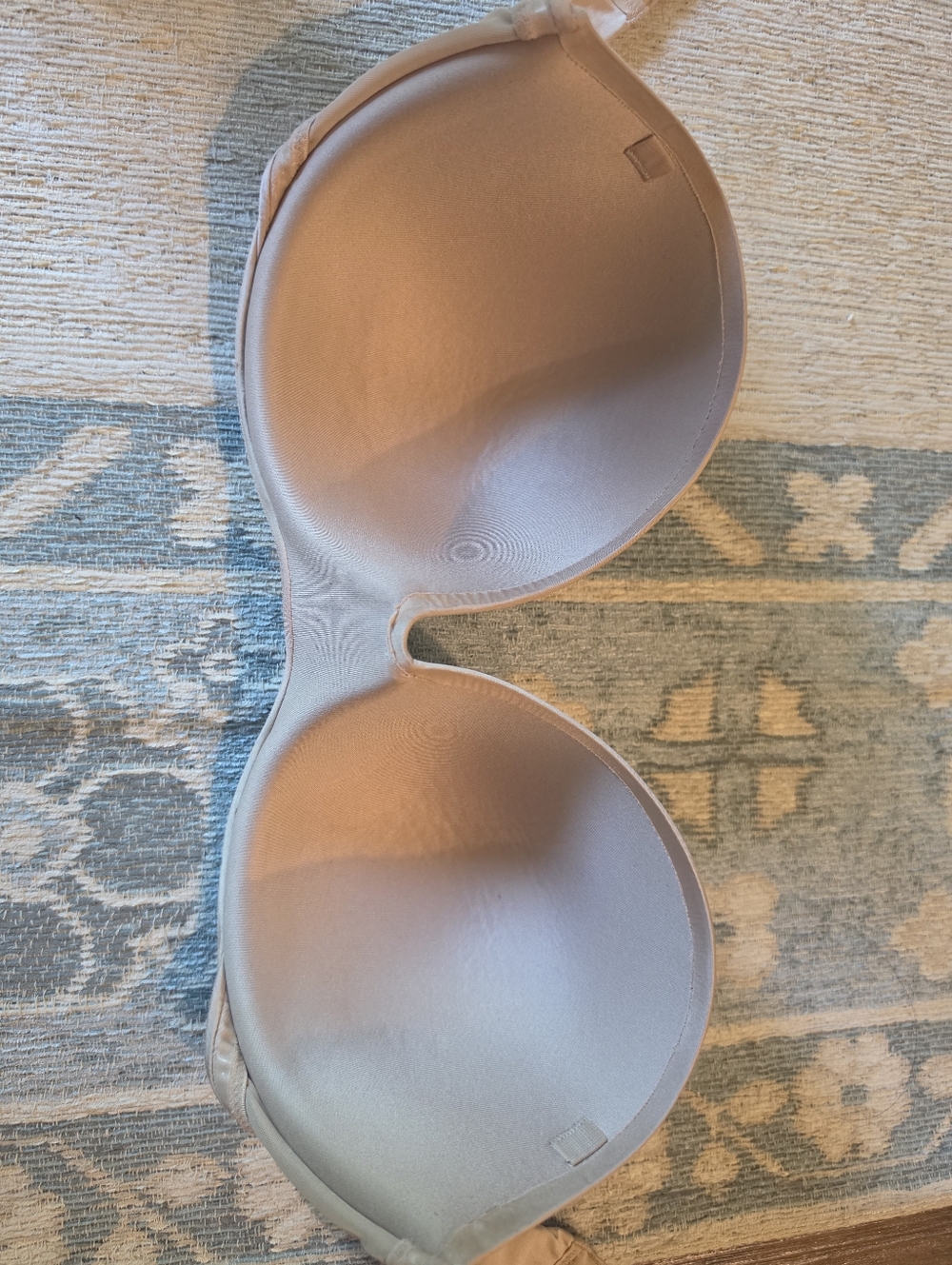 Strapless Bra - Picture 3 of 4